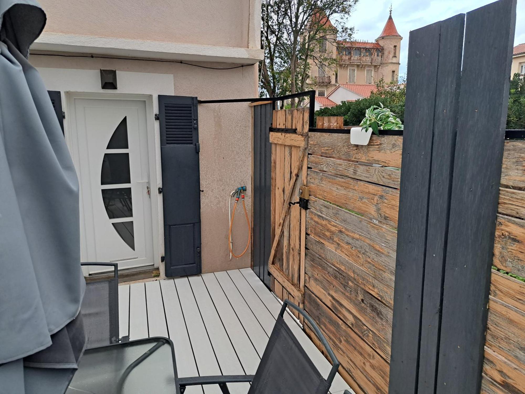 Seduisant Studio Avec Cour Privative La Crau Exterior photo